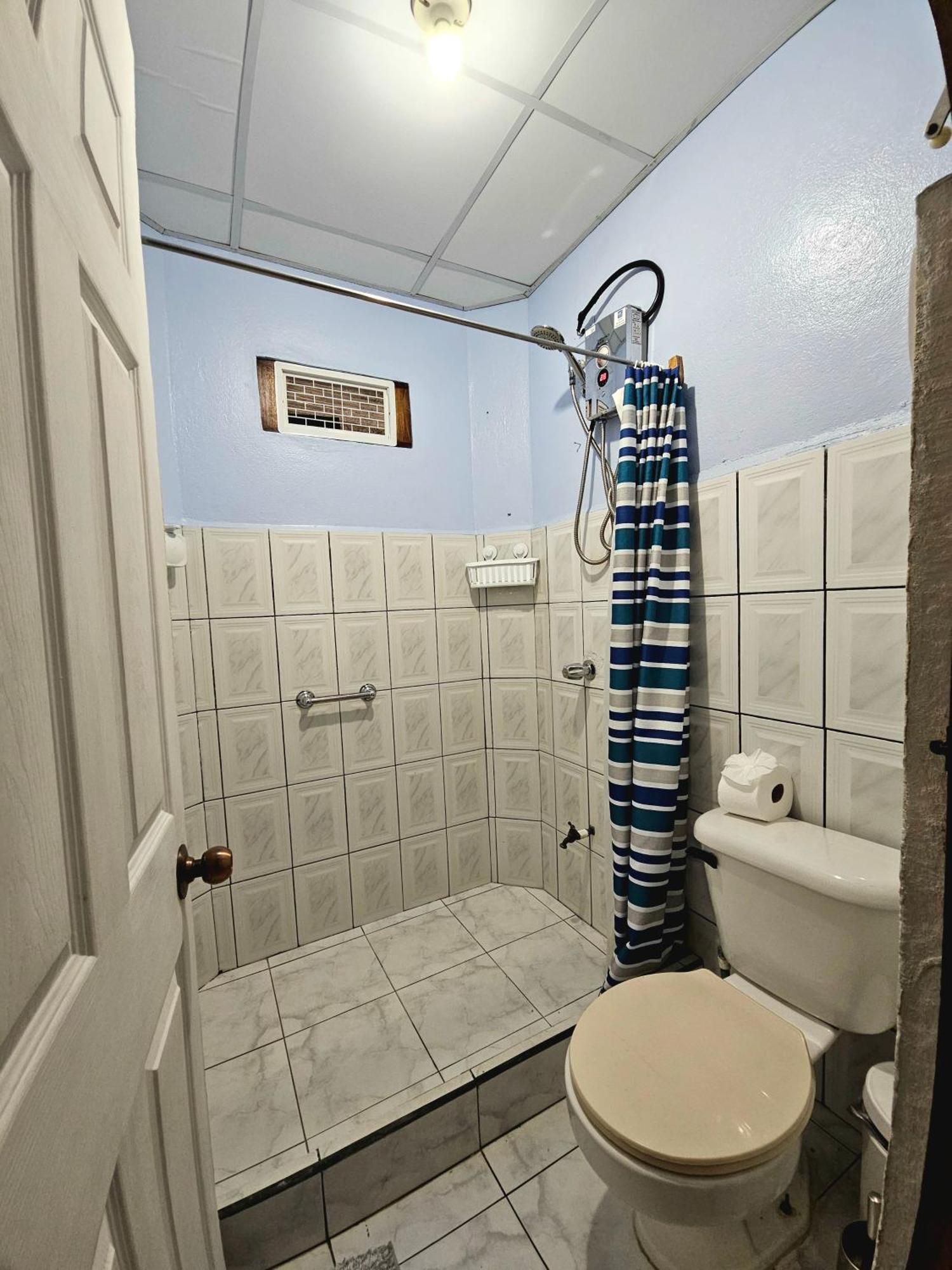 Apartamento Daly 3 Guápiles Zewnętrze zdjęcie